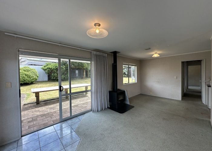  at Welcome Bay, Tauranga, Bay Of Plenty