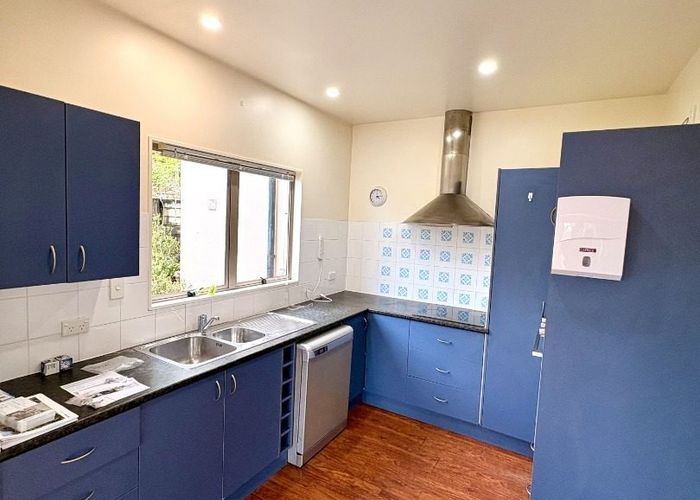  at 41a Palliser Lane, Browns Bay, North Shore City, Auckland