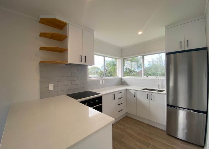  at 2/166 Pigeon Mountain Road, Half Moon Bay, Manukau City, Auckland