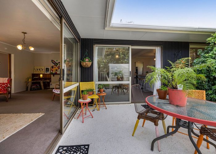  at 19 Wesley Avenue, Frankleigh Park, New Plymouth, Taranaki