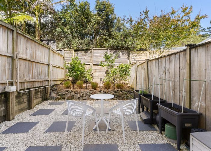  at H5/20 Ian Marwick Place, Birkenhead, North Shore City, Auckland