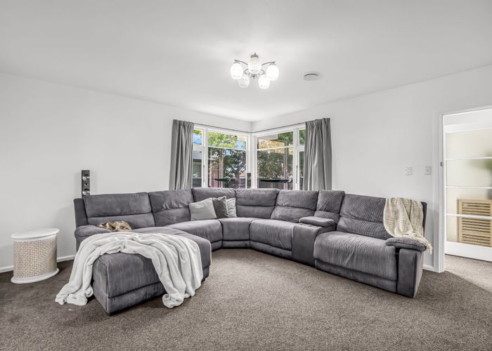  at 412 Breezes Road, Aranui, Christchurch City, Canterbury