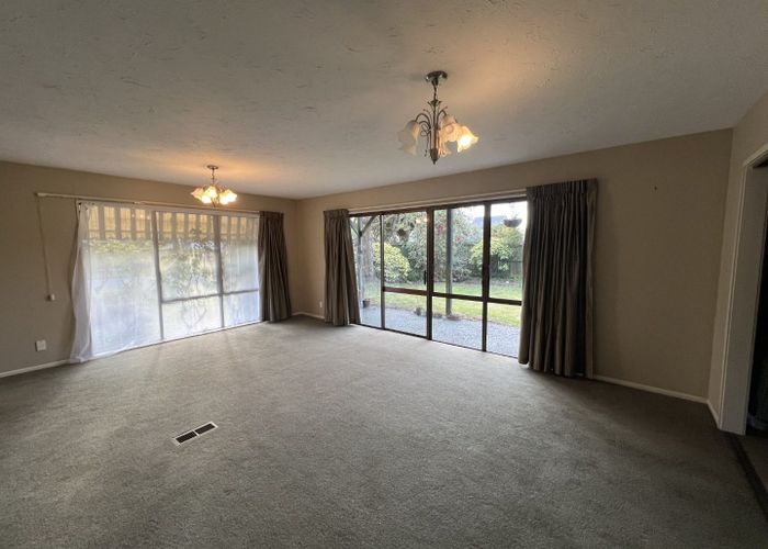  at 2 Hanover Place, Ilam, Christchurch City, Canterbury