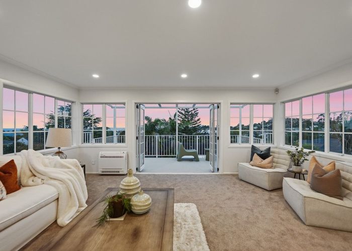  at 355 East Coast Road, Mairangi Bay, North Shore City, Auckland