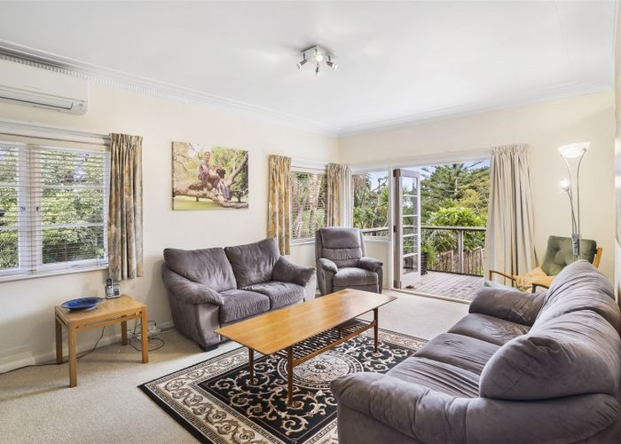  at 35 Herd Road, Hillsborough, Auckland