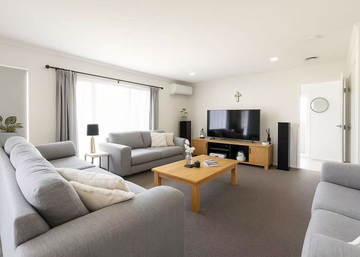  at 1/11 Keswick Close, Northpark, Manukau City, Auckland