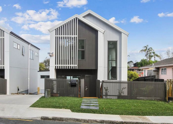  at 7A Rehia Road, Massey, Auckland