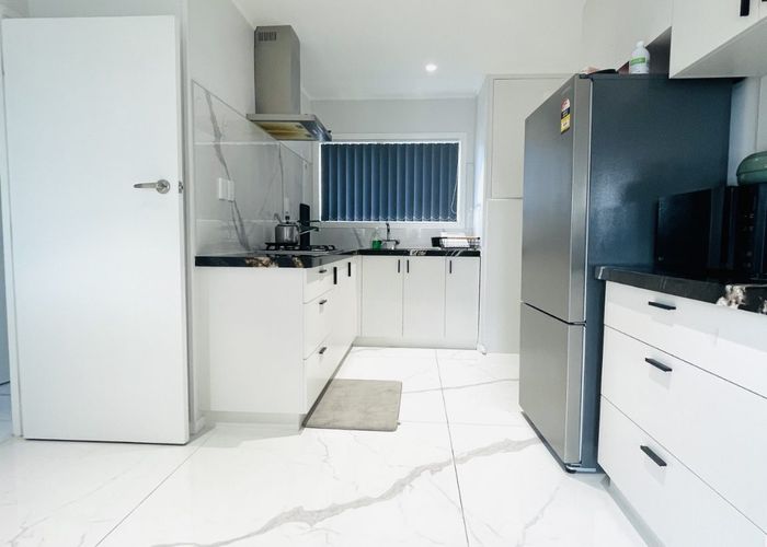  at 1/5 Avis Avenue, Papatoetoe, Manukau City, Auckland