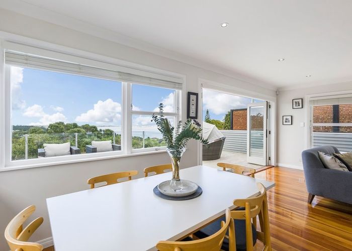  at 16 Hadfield Street, Beach Haven, Auckland