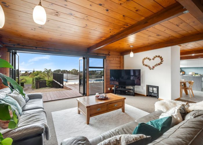  at 14A McCrystal Avenue, Bucklands Beach, Manukau City, Auckland