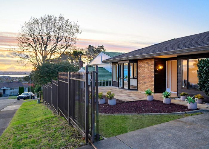 at 1 Etherege Place, Howick, Auckland