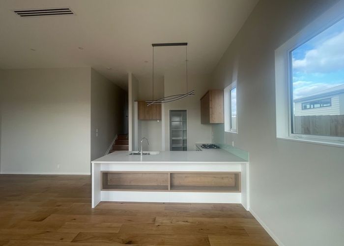  at 6 Kowaitau Avenue, Beachlands, Manukau City, Auckland