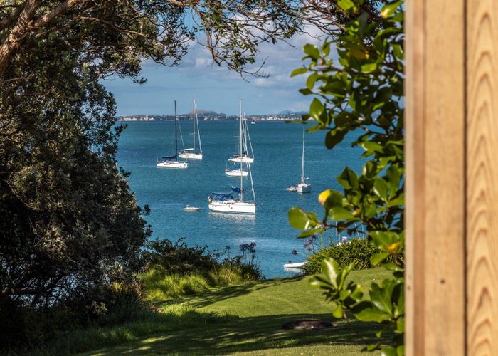  at 6 Esslin Road, Surfdale, Waiheke Island