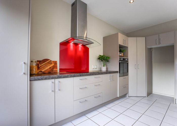  at 8 Somerset Grove, Allenton, Ashburton