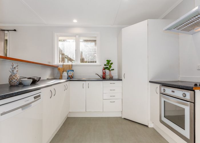  at 2 Mapplebeck Street, Titahi Bay, Porirua