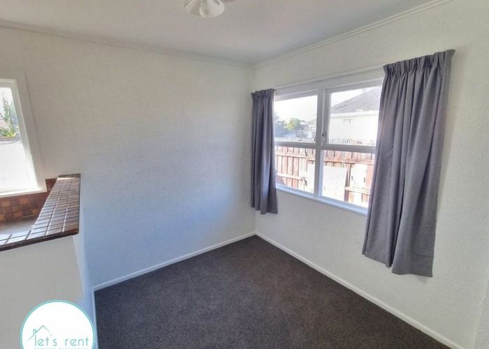  at 12 Raglan Street, Mangere East, Manukau City, Auckland
