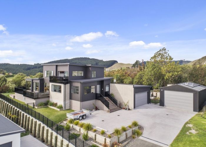  at 113 Waikite Road, Welcome Bay, Tauranga