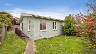  at 2/14 Frederick Street, Waltham, Christchurch