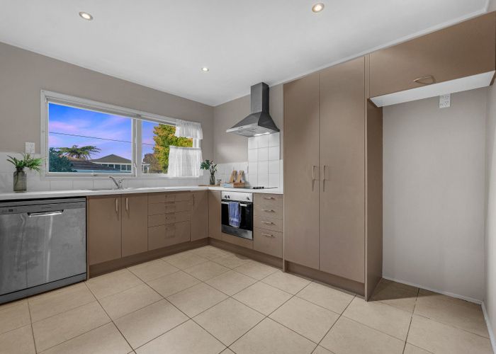  at 6 Lakeside Drive, Pahurehure, Papakura, Auckland