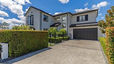  at 14 St Andrews Way, Albany, Auckland