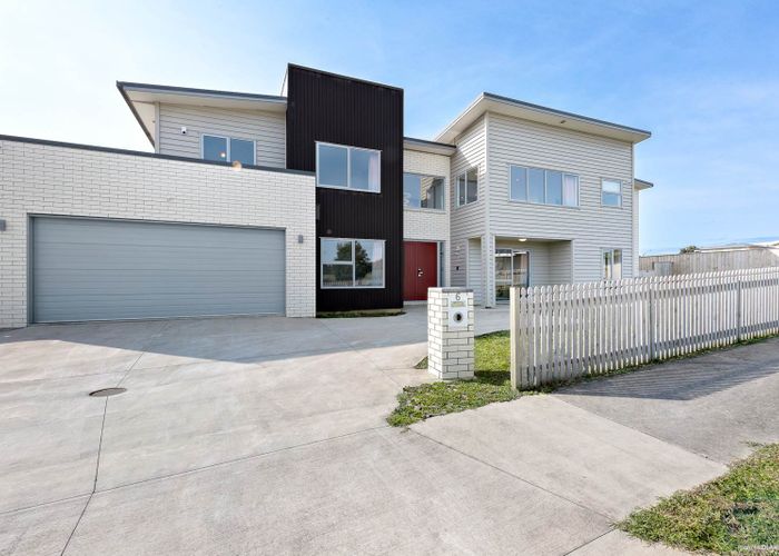  at 6 Te Makuru Lane, Maraetai, Auckland
