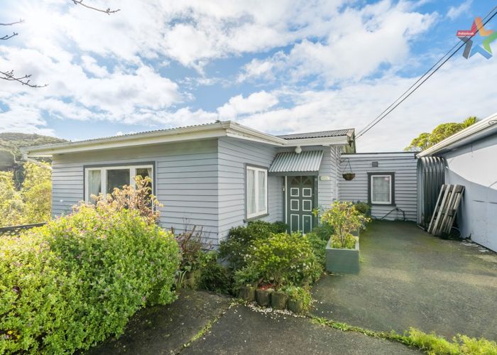  at 84 Hill Road, Belmont, Lower Hutt