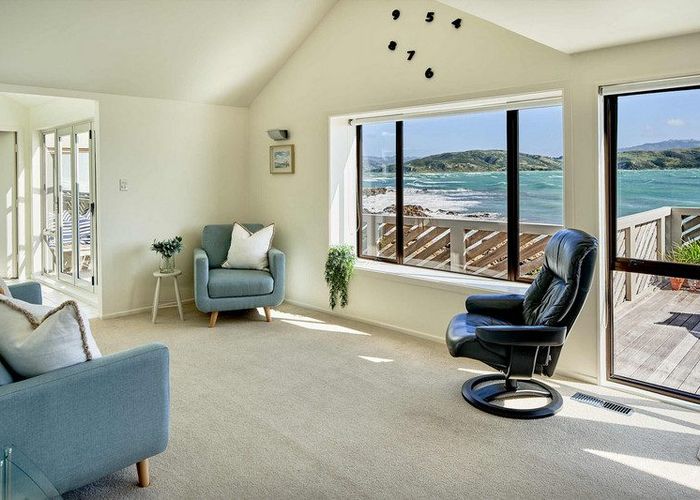  at 19 Moana Road, Plimmerton, Porirua, Wellington