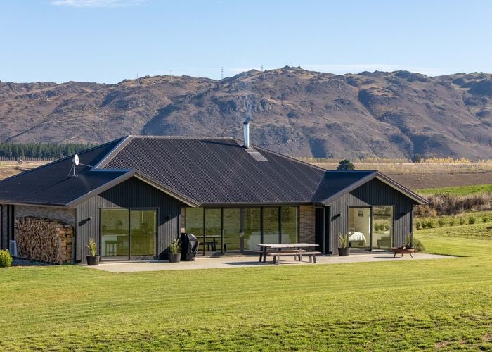  at 4 Skeena Way, Waikerikeri, Alexandra