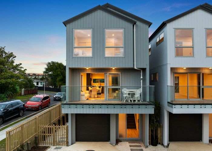  at 26B Trojan Crescent, New Lynn, Waitakere City, Auckland