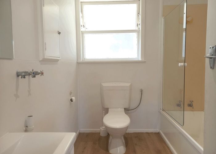  at 1/117 Clouston Park Road, Clouston Park, Upper Hutt, Wellington
