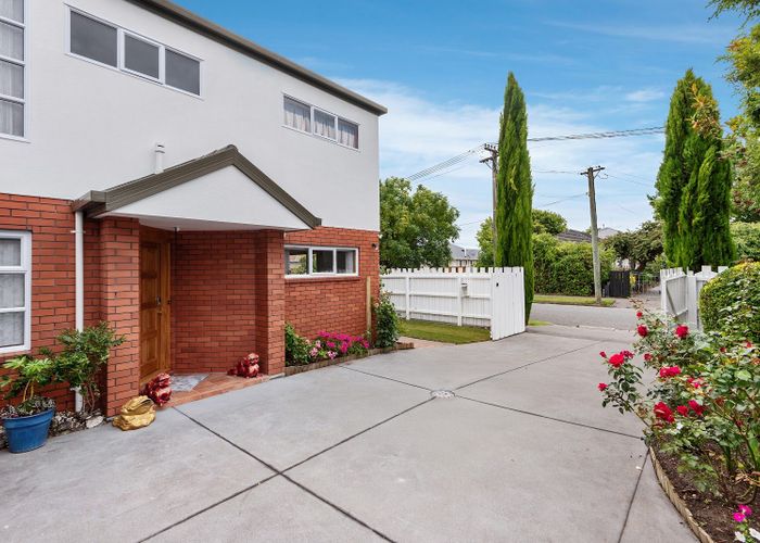  at 33 Coniston Avenue, Ilam, Christchurch City, Canterbury