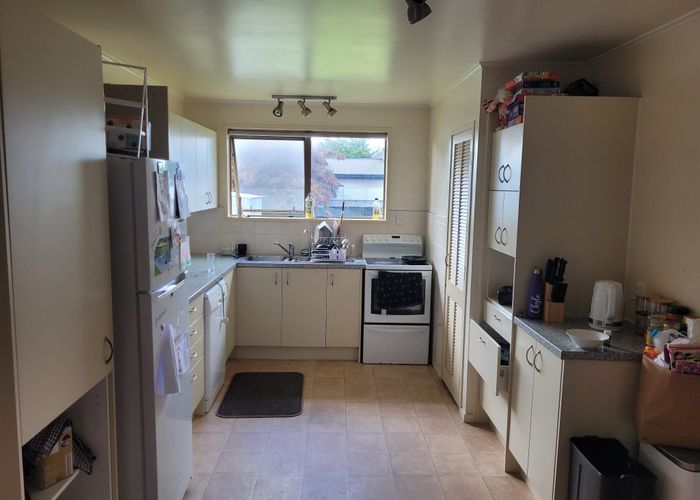  at 40 Paterson Avenue West, Pukekohe