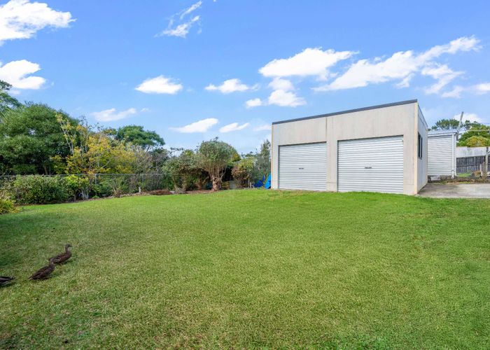  at 35 Beaubank Road, Kelston, Waitakere City, Auckland