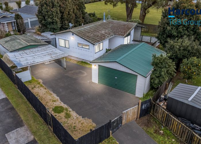  at 15 Kindergarten Drive, Conifer Grove, Papakura, Auckland