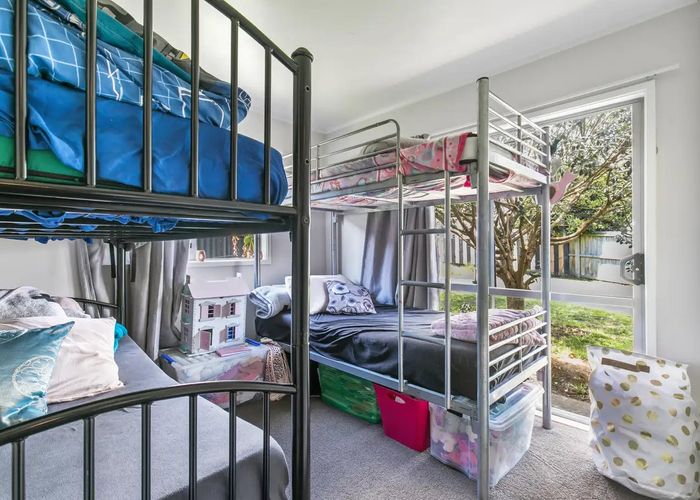  at 326 Roscommon Road, Clendon Park, Auckland