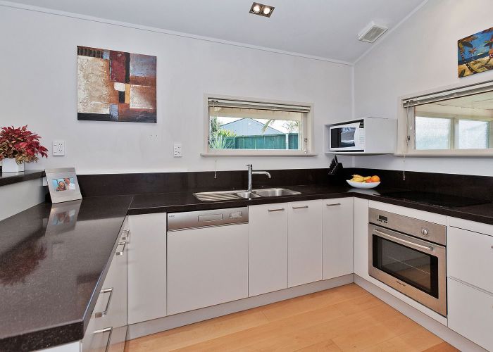  at 4/13 Alana Place, Mount Wellington, Auckland City, Auckland