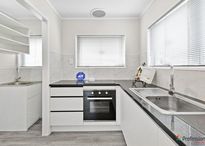  at 1/47 Tennessee Avenue, Mangere East, Auckland