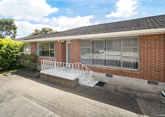  at 18B Atarangi Road, Greenlane, Auckland