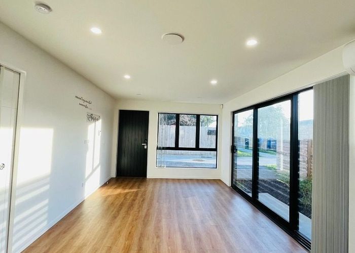  at 10A Benton Place, Manurewa, Manukau City, Auckland