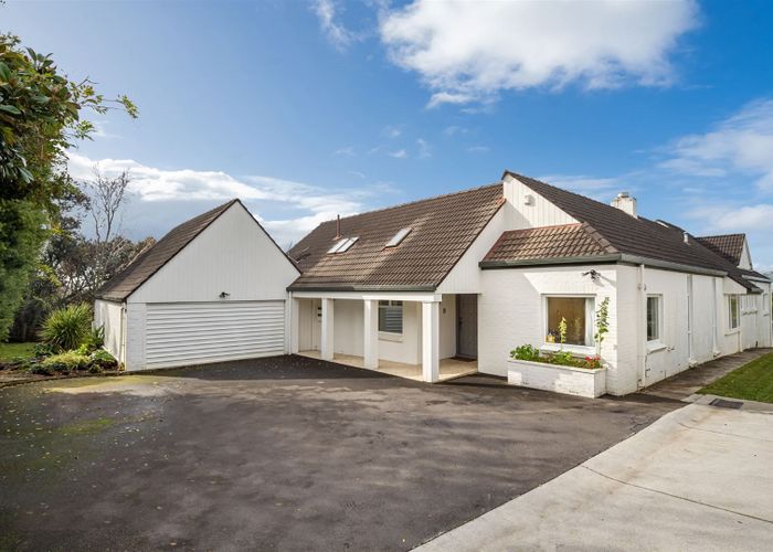  at 11 McBreen Avenue, Northcote, Auckland