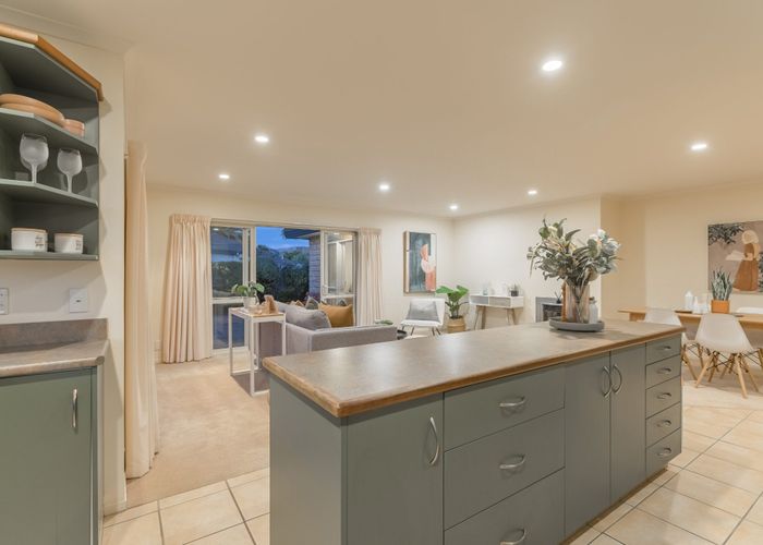 at 17 Quadrant Heights, Paraparaumu