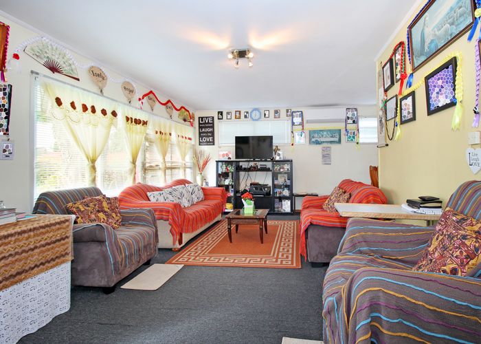  at 3 Harwell Place, Mangere, Auckland