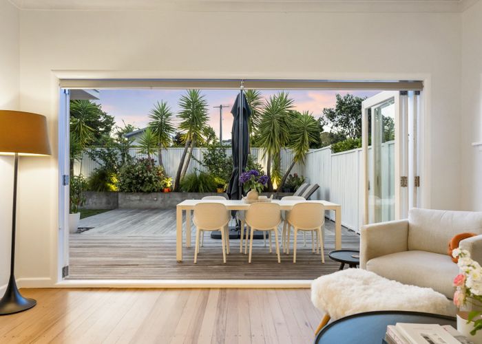  at 1/439 Point Chevalier Road, Point Chevalier, Auckland