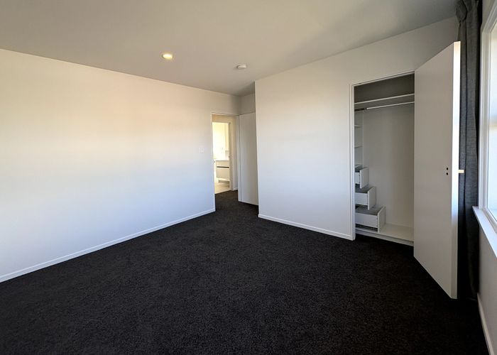  at 33 Harwood Road, Mount Wellington, Auckland City, Auckland