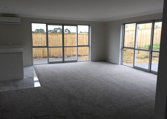  at 9 Kahawairahi Drive, Beachlands, Manukau City, Auckland