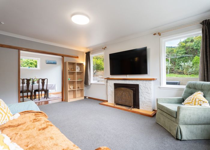  at 1 Rimu Street, Tawa, Wellington