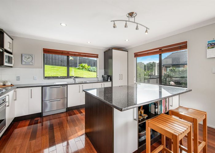  at 34 Sapperton Drive, Henderson, Auckland
