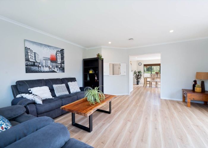  at 16 Widdison Place, Albany, Auckland