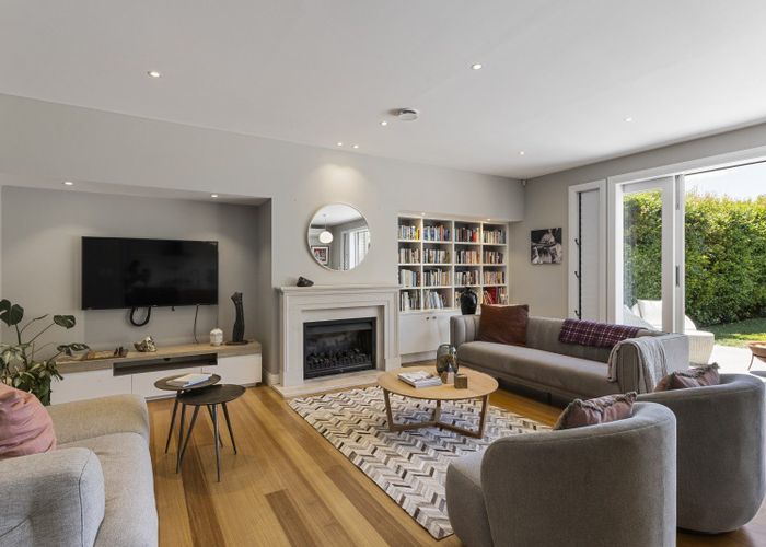  at 27 Kingsley Street, Westmere, Auckland