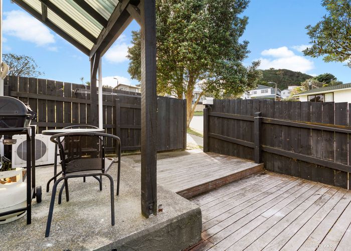  at 128 Akaroa Drive, Maupuia, Wellington